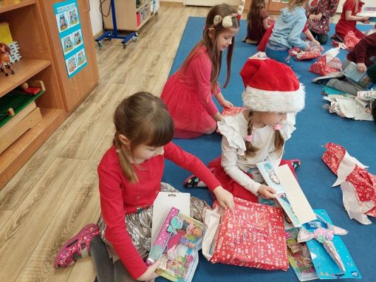 Grafika #67: 06.12.2021 Mikołajkowe niespodzianki