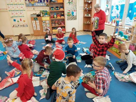 Grafika #70: 06.12.2021 Mikołajkowe niespodzianki