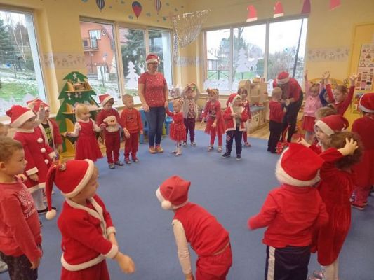 Grafika #84: 06.12.2021 Mikołajkowe niespodzianki