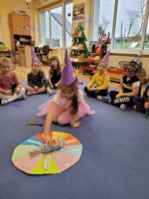 Grafika #10: 30.11.2021 Andrzejki - gr III