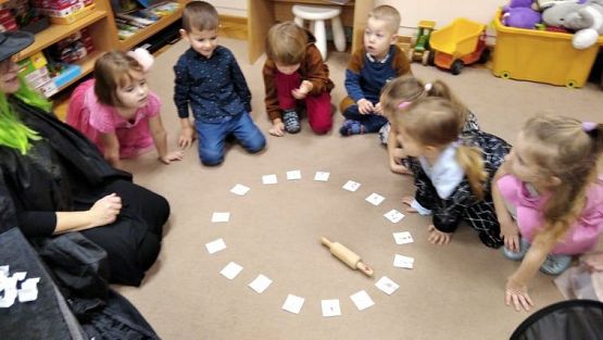 Grafika #8: 30.11.2021 Andrzejki - gr II