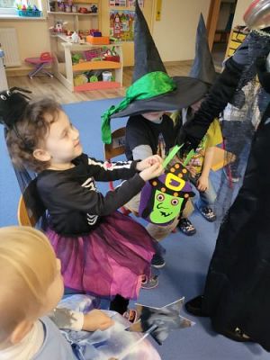 Grafika #15: 30.11.2021 Andrzejki - gr I