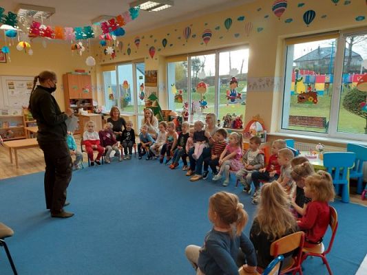 Grafika #0: 26.11.2021 Zajęcia edukacyjne nt: "Zimowe karmniki"