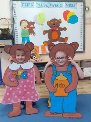 Grafika #20: 25.11.2021 Dzień pluszowego misia gr.III