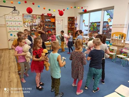 Grafika #24: 25.11.2021 Dzień pluszowego misia gr.III