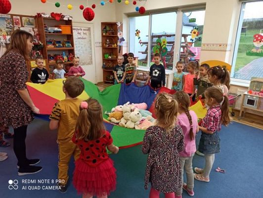 Grafika #32: 25.11.2021 Dzień pluszowego misia gr.III