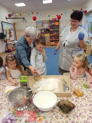 Grafika #40: 25.11.2021 Dzień pluszowego misia gr.III