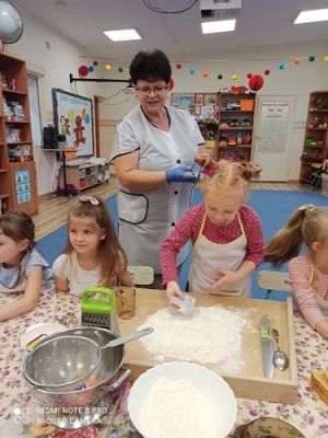 Grafika #52: 25.11.2021 Dzień pluszowego misia gr.III