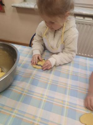 Grafika #1: 25.11.2021 Dzień pluszowego misia gr.II