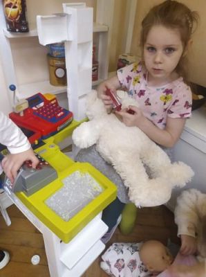 Grafika #4: 25.11.2021 Dzień pluszowego misia gr.II