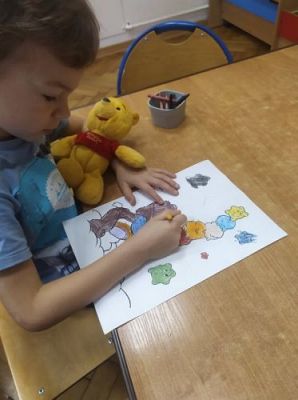 Grafika #18: 25.11.2021 Dzień pluszowego misia gr.II