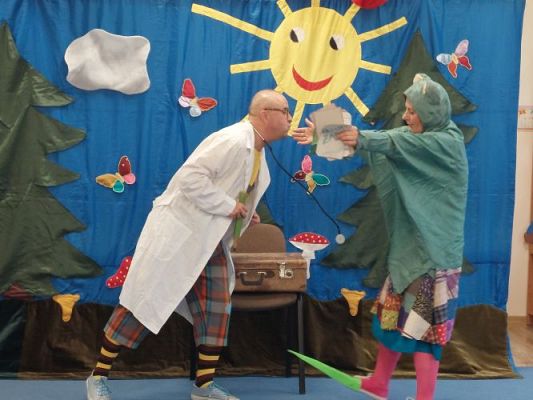 Grafika #10: 17.11.2021 Przedstawienie teatralne pt."Bajki rozmaite J.Brzechwy i J.Tuwima"