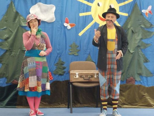 Grafika #12: 17.11.2021 Przedstawienie teatralne pt."Bajki rozmaite J.Brzechwy i J.Tuwima"