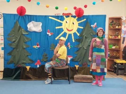 Grafika #17: 17.11.2021 Przedstawienie teatralne pt."Bajki rozmaite J.Brzechwy i J.Tuwima"