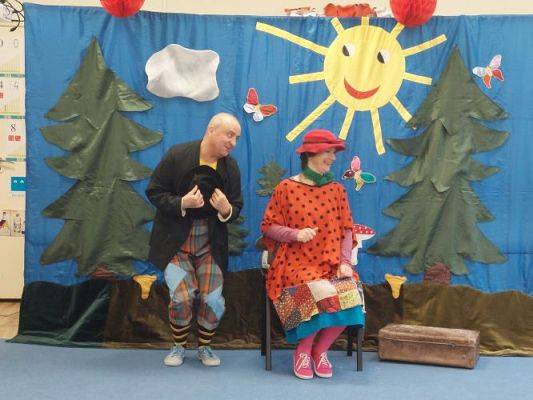 Grafika #27: 17.11.2021 Przedstawienie teatralne pt."Bajki rozmaite J.Brzechwy i J.Tuwima"