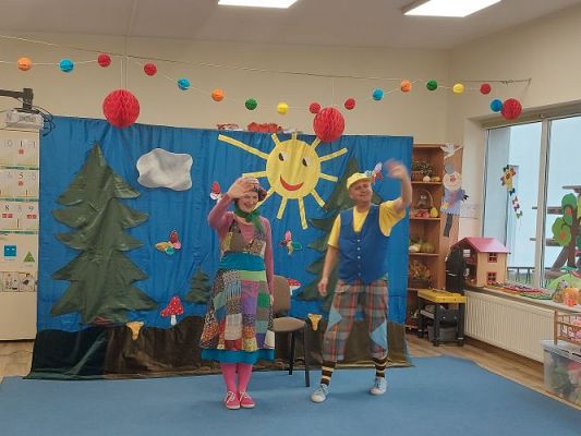 Grafika #47: 17.11.2021 Przedstawienie teatralne pt."Bajki rozmaite J.Brzechwy i J.Tuwima"