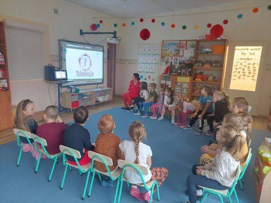 Grafika #4: 16.11.2021 Dzień Tolerancji gr III