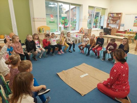 Grafika #7: 16.11.2021 Dzień Tolerancji gr III