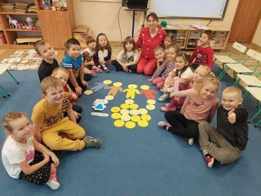 Grafika #37: 16.11.2021 Dzień Tolerancji gr III