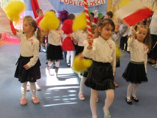 Grafika #36: 10.11.2021 Obchody Narodowego Święta Niepodległości