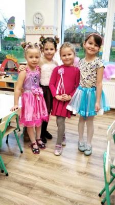 Grafika #13: 05.11.2021 Dzień postaci z bajek gr III