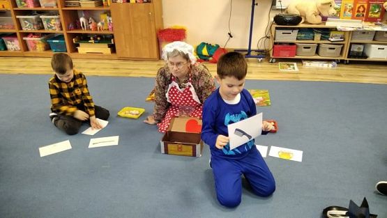 Grafika #33: 05.11.2021 Dzień postaci z bajek gr III