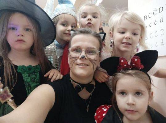 Grafika #2: 05.11.2021 Dzień postaci z bajek gr II