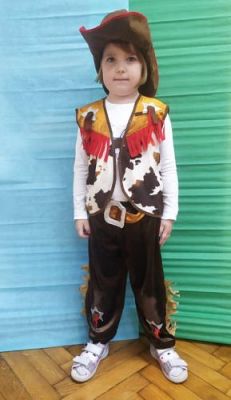 Grafika #10: 05.11.2021 Dzień postaci z bajek gr II