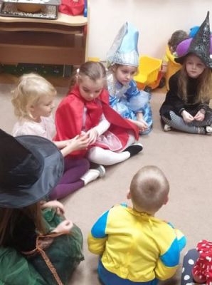 Grafika #11: 05.11.2021 Dzień postaci z bajek gr II