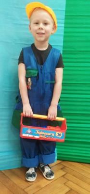 Grafika #21: 05.11.2021 Dzień postaci z bajek gr II