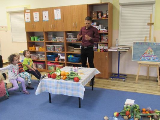 Grafika #29: 22.10.2021 Spotkanie z dietetykiem panem Łukaszem Mielewczykiem