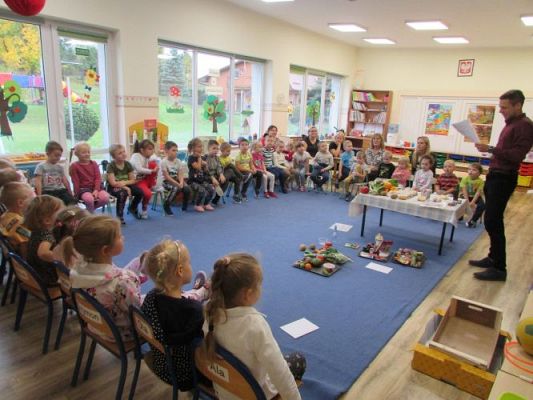 Grafika #32: 22.10.2021 Spotkanie z dietetykiem panem Łukaszem Mielewczykiem