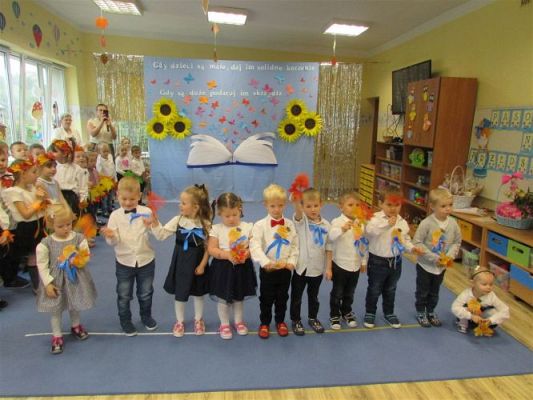 Grafika #28: 14.10.2021 Dzień Edukacji Narodowej