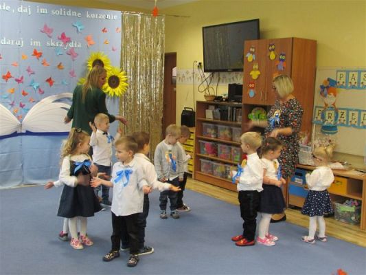 Grafika #32: 14.10.2021 Dzień Edukacji Narodowej