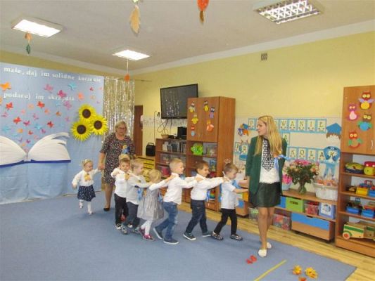 Grafika #35: 14.10.2021 Dzień Edukacji Narodowej