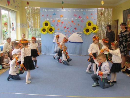 Grafika #60: 14.10.2021 Dzień Edukacji Narodowej