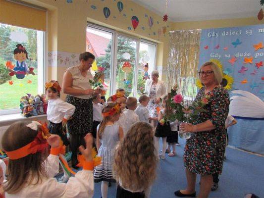 Grafika #73: 14.10.2021 Dzień Edukacji Narodowej