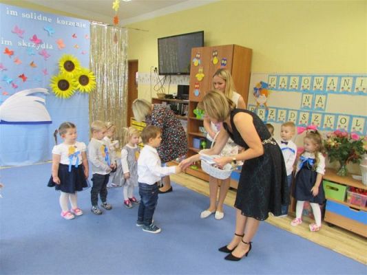 Grafika #18: 14.10.2021 Pasowanie na przedszkolaka