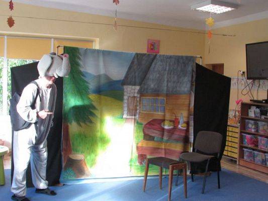 Grafika #18: 12.10.2021 Przedstawienie pt. "Słoń Trąbalski"