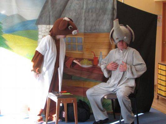 Grafika #33: 12.10.2021 Przedstawienie pt. "Słoń Trąbalski"