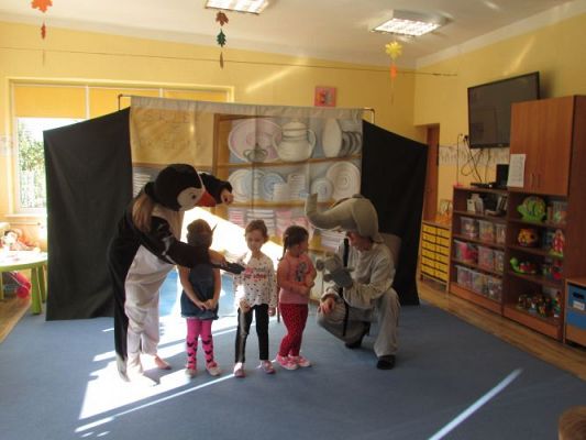 Grafika #39: 12.10.2021 Przedstawienie pt. "Słoń Trąbalski"