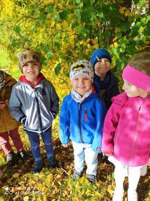 Grafika #22: 08.10.2021 Spacer w kolorach jesieni