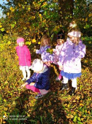 Grafika #24: 08.10.2021 Spacer w kolorach jesieni