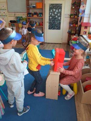 Grafika #20: 08.10.2021 Światowy dzień poczty