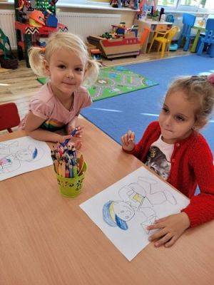 Grafika #30: 08.10.2021 Światowy dzień poczty