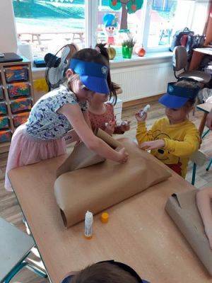 Grafika #54: 08.10.2021 Światowy dzień poczty