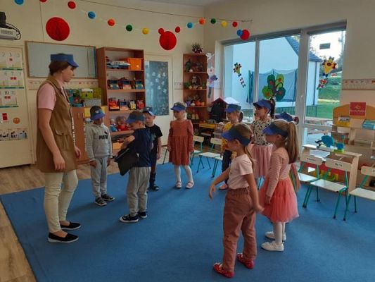 Grafika #68: 08.10.2021 Światowy dzień poczty