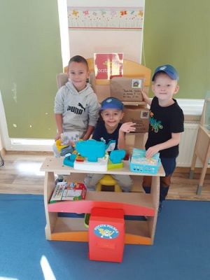 Grafika #72: 08.10.2021 Światowy dzień poczty