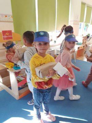 Grafika #79: 08.10.2021 Światowy dzień poczty