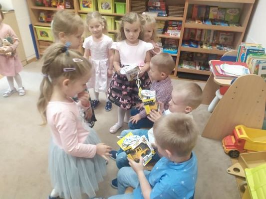 Grafika #11: 30.09.2021 Dzień chłopaka